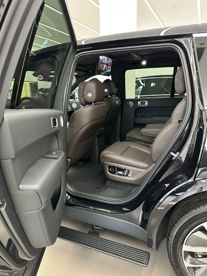 LI L9 2023 Pro EV SUV With 330kW Power, 5 Door 6 Seats 2.51L/100km Energy Consumption
